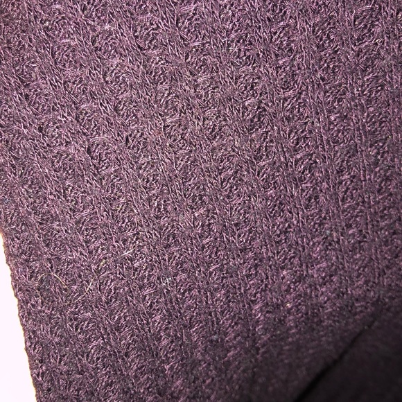 Long sleeved t-shirt! - Picture 2 of 2